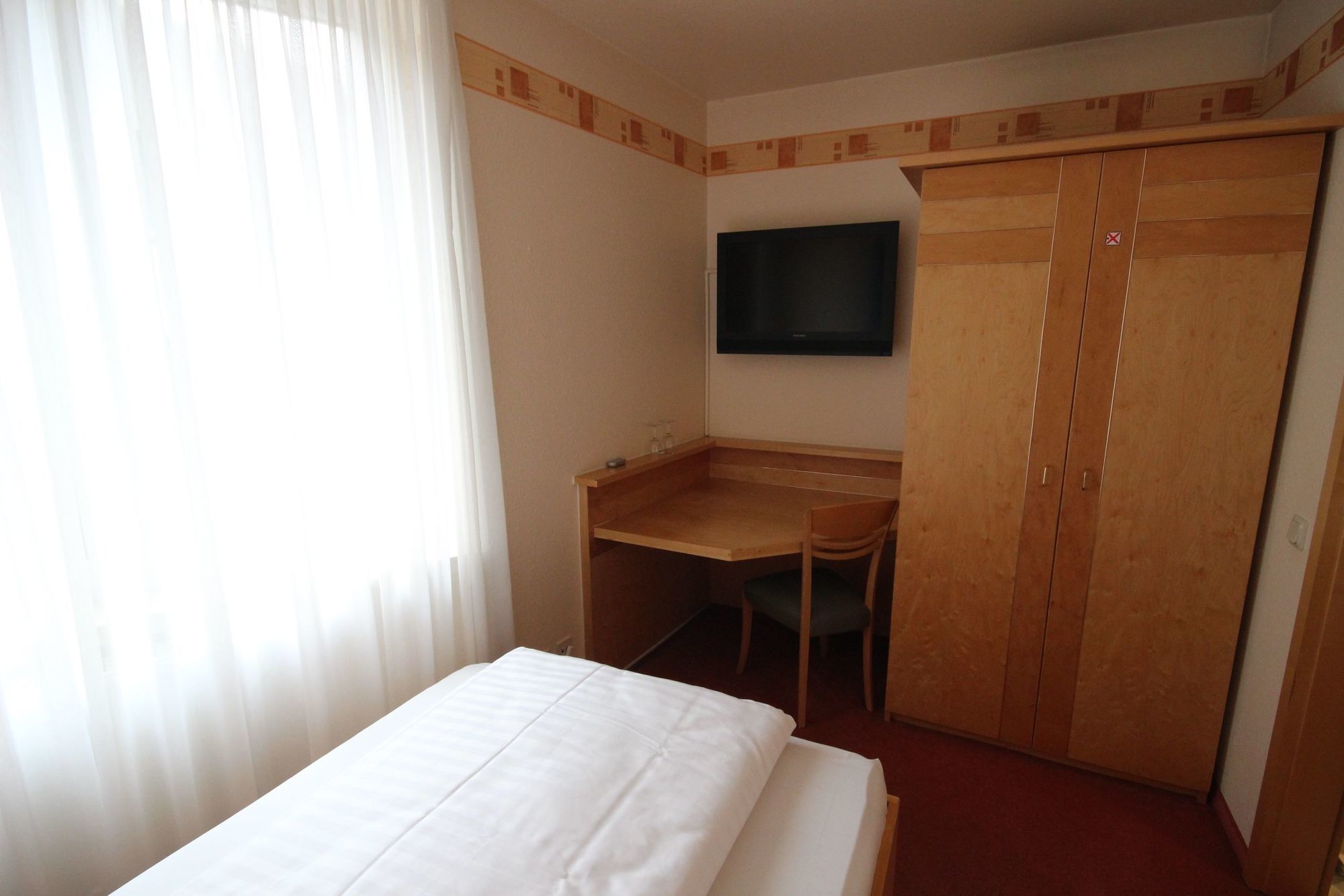 Hotel Glockengasse Colónia Quarto foto